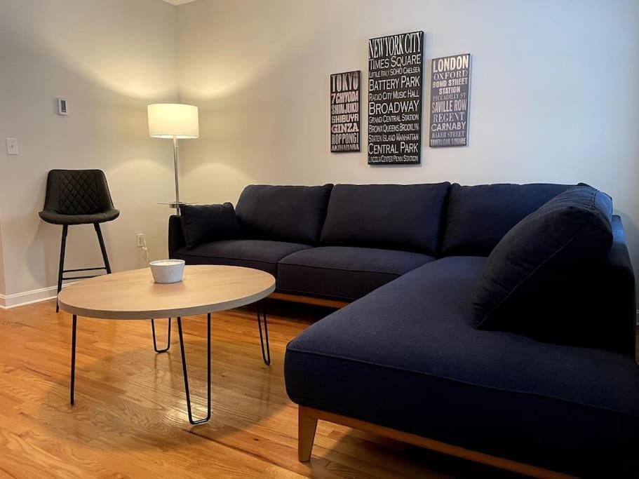 Lovely Two Bedroom Condo In South Boston Bagian luar foto